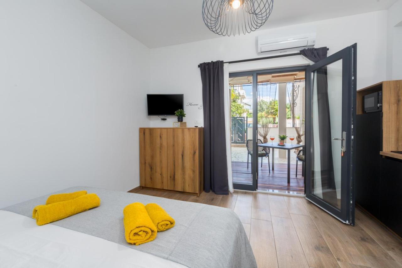 Apartments Residence Radovan 1 Porec Esterno foto